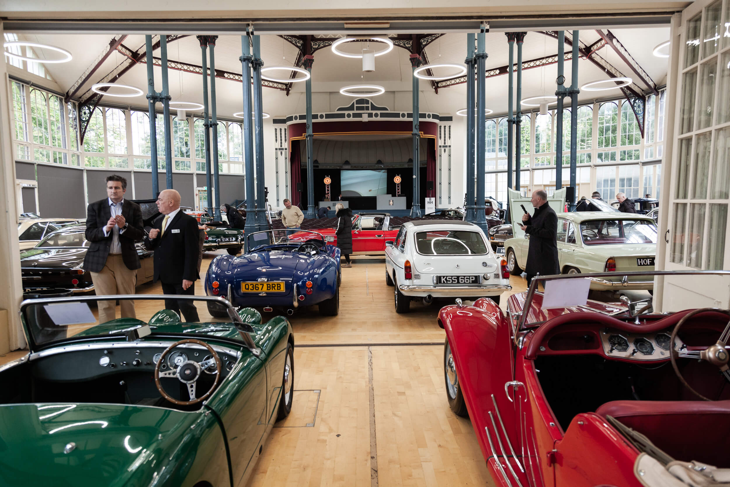 Buxton Venue H&H Classics